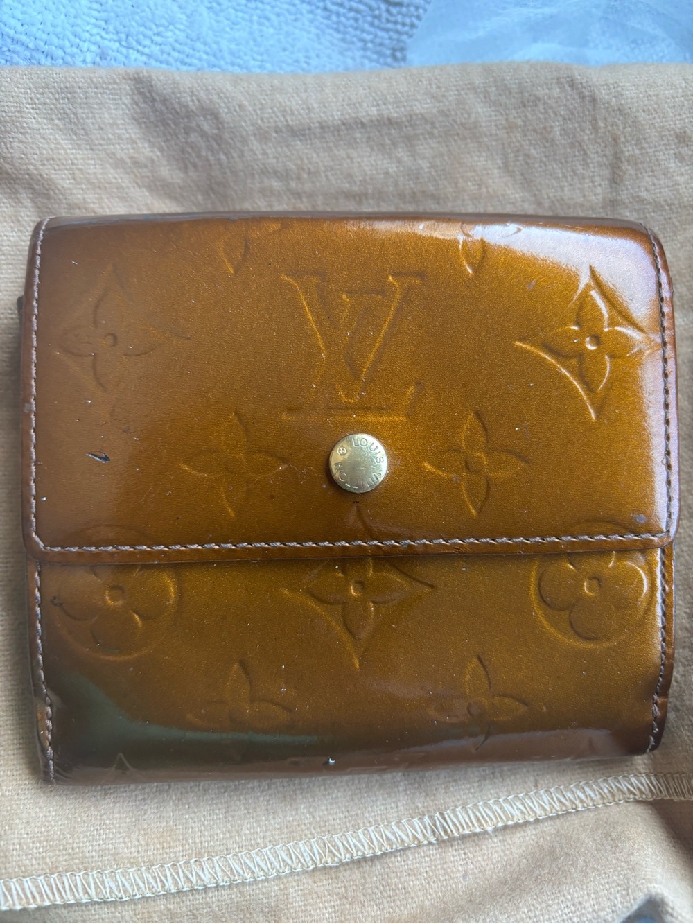 Louis Vuitton Vernis Compact Wallet in Amber Brown